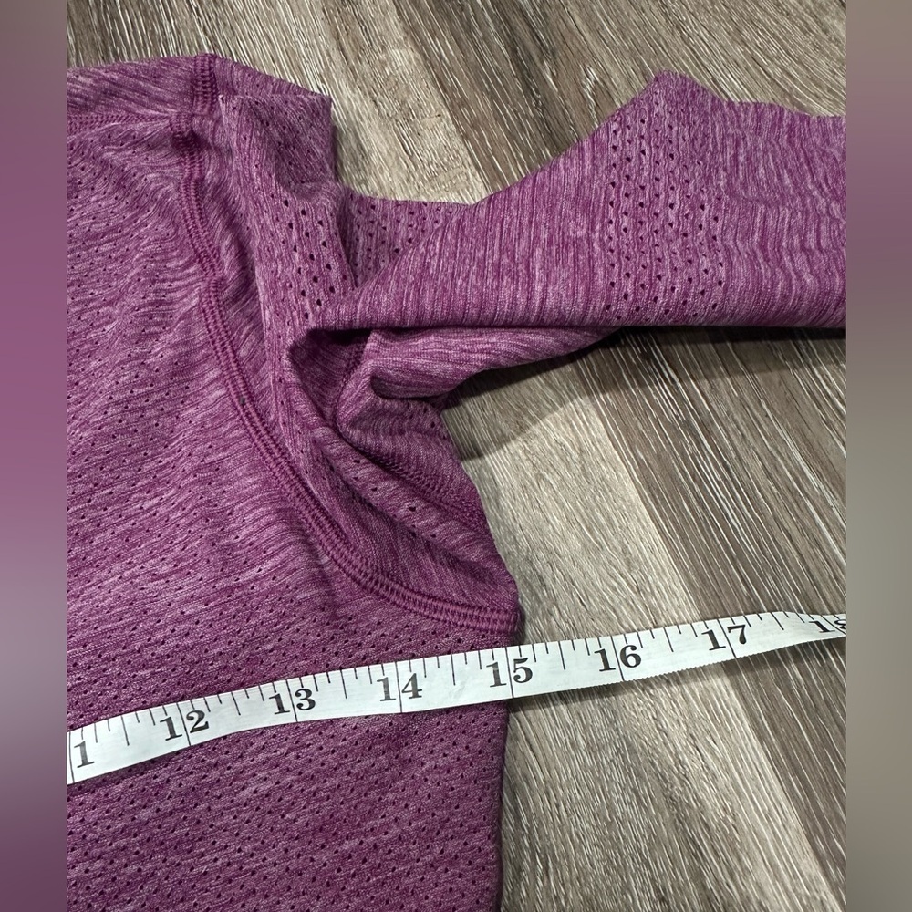 LULULEMON Breeze By Long Sleeve II Purple Heathered Chilled Grape Size 2 Running - Picture 7 of 7